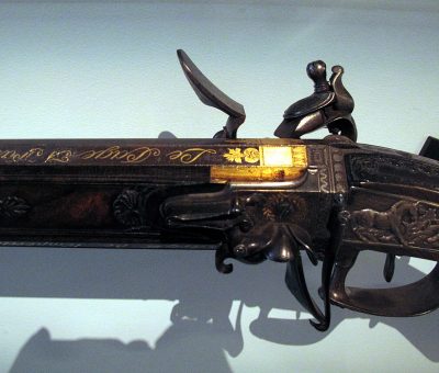 Bolt-action hunting rifle